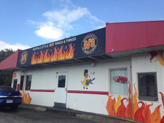 B J's Buffalo Style Hot Wings